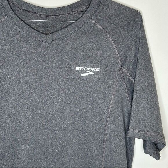 Brooks Medium Athleisure Outdoor Running Shirt Dark Gray Size Medium - Picture 5 of 6